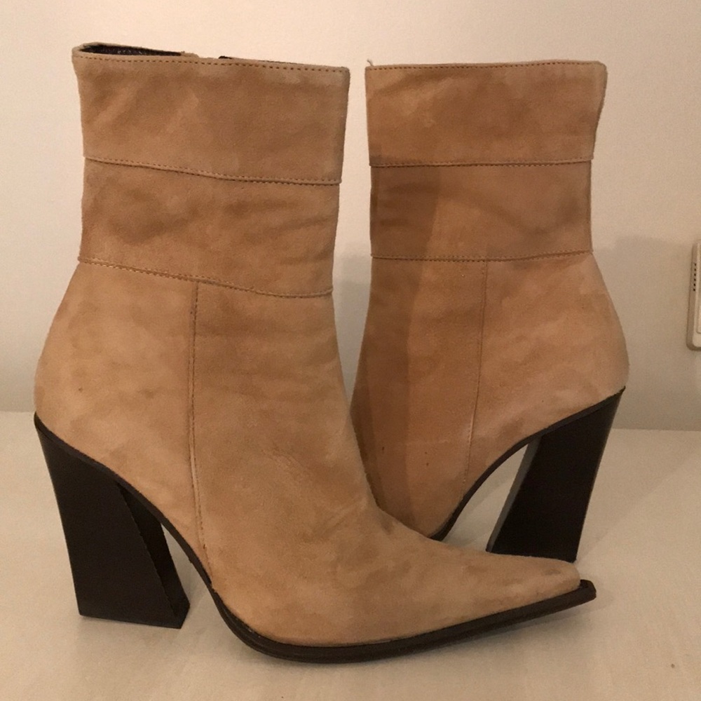 Steve Madden Suede Boots